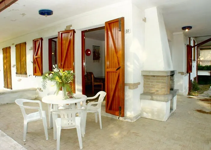 Duplex For 7 Guests In An Oasis Of Greenery In Lignano Riviera *