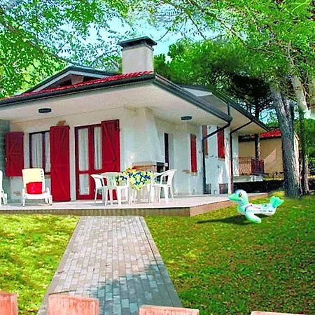 Duplex For 7 Guests In An Oasis Of Greenery In Lignano Riviera *